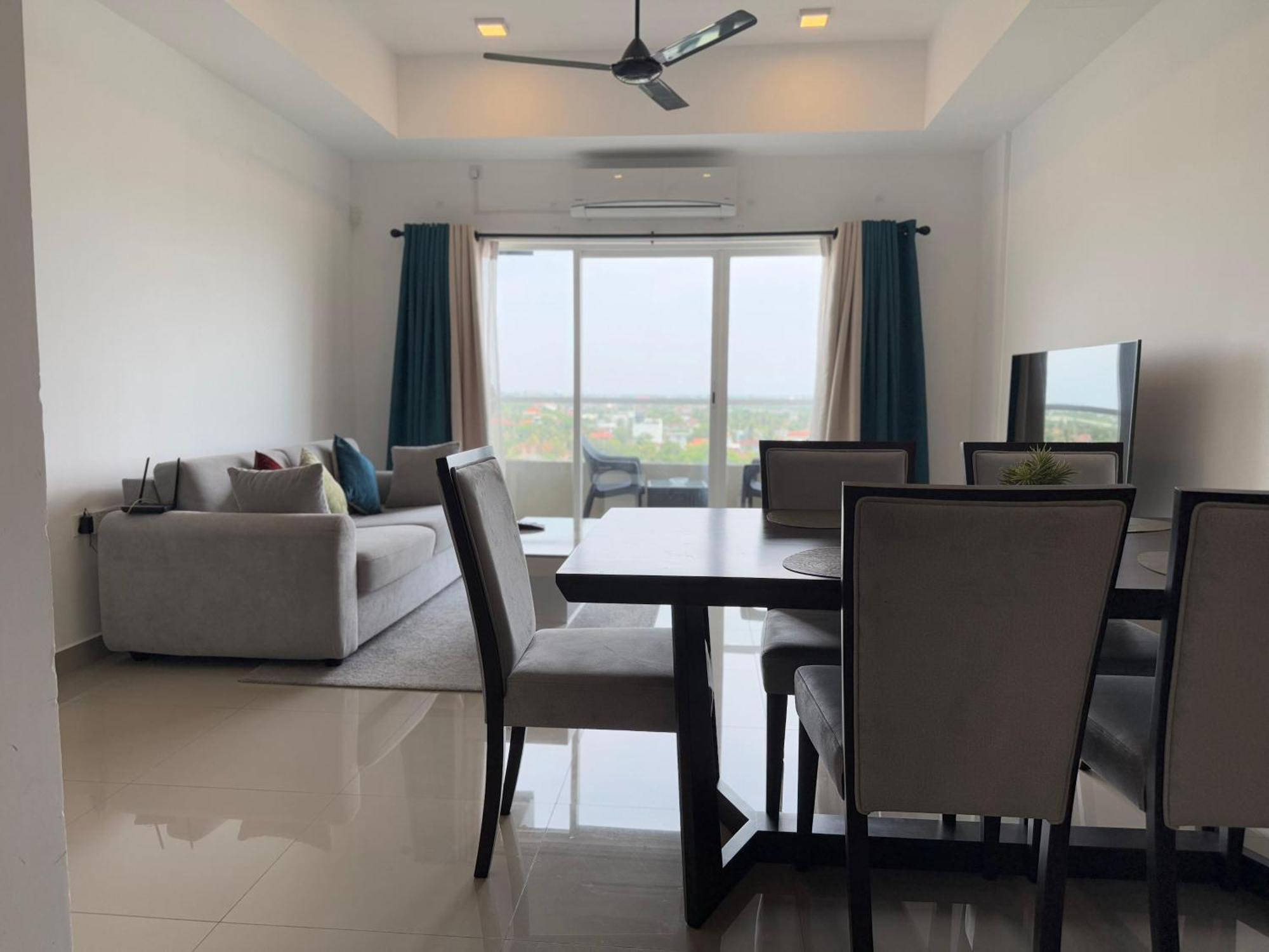 Ocean Breeze Negombo- Tidesend Luxury Beach Apartments Exterior foto